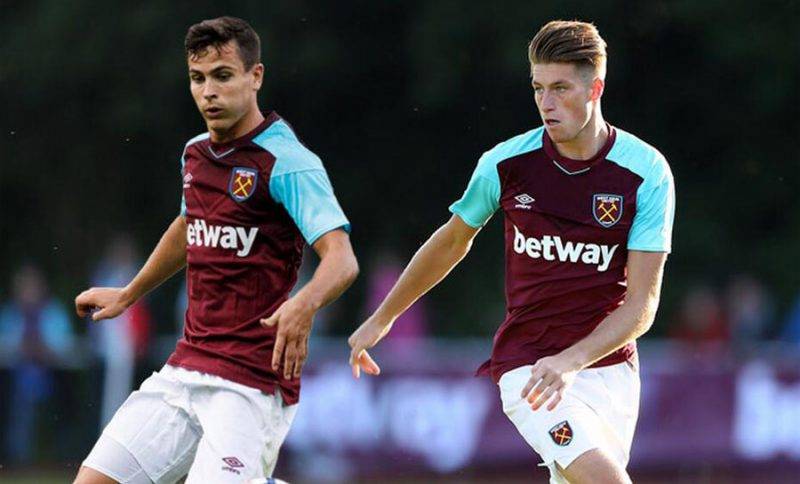 持防守反击 持防守反击